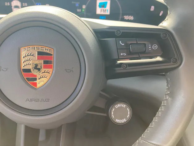 PORSCHE Taycan 4 Cross Turismo