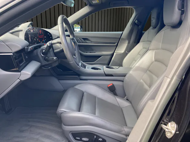 PORSCHE Taycan 4 Cross Turismo