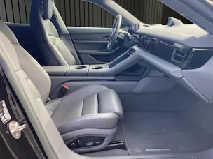PORSCHE Taycan 4 Cross Turismo