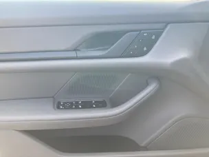 PORSCHE Taycan 4 Cross Turismo