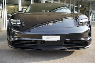 Porsche Taycan 4 Cross Turismo