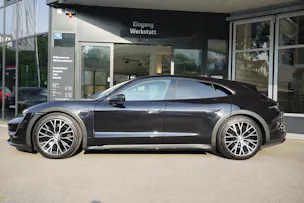 Porsche Taycan 4 Cross Turismo
