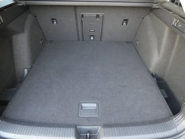 VW Golf VIII Variant 1.5 eTSI Style DSG