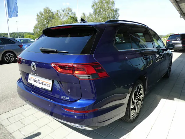 VW Golf VIII Variant 1.5 eTSI Style DSG