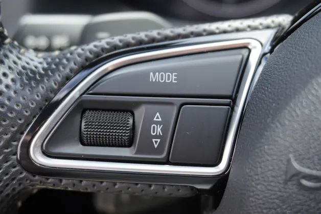 Audi Q5 2.0 TDI quattro S-tronic S-LINE!!!