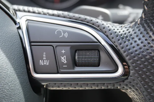 Audi Q5 2.0 TDI quattro S-tronic S-LINE!!!