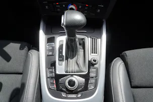 Audi Q5 2.0 TDI quattro S-tronic S-LINE!!!