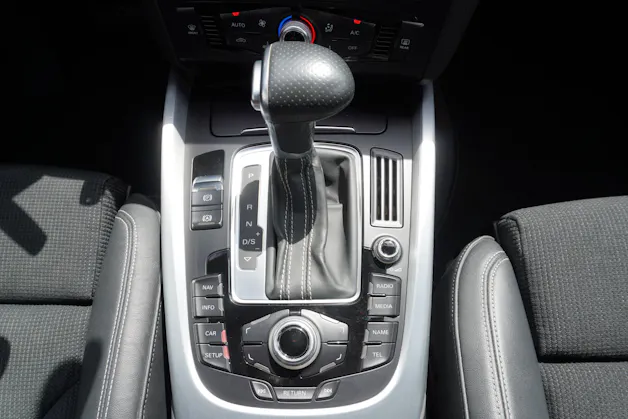 Audi Q5 2.0 TDI quattro S-tronic S-LINE!!!