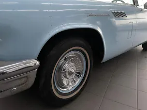 Ford Thunderbird