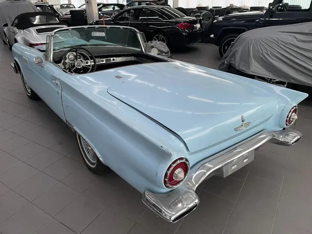 Ford Thunderbird