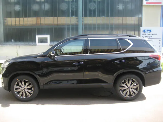 KGM -SsangYong Rexton 2.2 CRDi Blackline 4WD AT