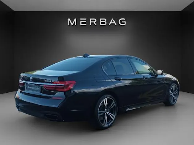 BMW 750i xDrive