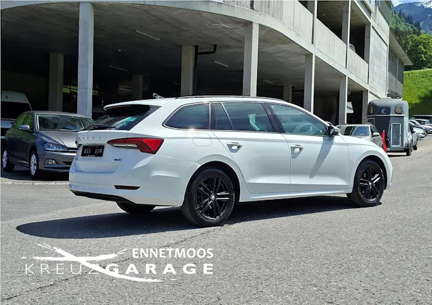 Škoda Octavia Combi 1.5 TSI mHEV DSG Ambition *8-fach bereift*