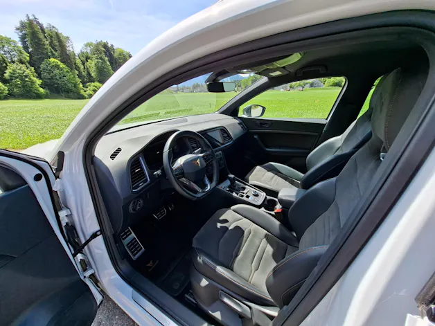 Cupra Ateca 2.0TSI 4Drive DSG *inkl. Garantie+8-fach bereift*