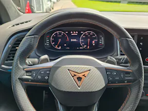 Cupra Ateca 2.0TSI 4Drive DSG *inkl. Garantie+8-fach bereift*