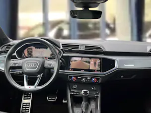 Audi Q3 Sportback 45 TFSI e S line Attraction S-tronic Mythosschwarz Metallic