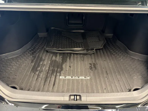 Toyota Camry 2.5 HSD e-CVT Prem.