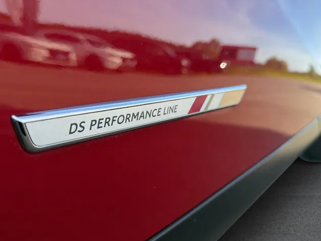 DS Automobiles AUTOMOBILES DS 3 Crossback Performance Line EAT8
