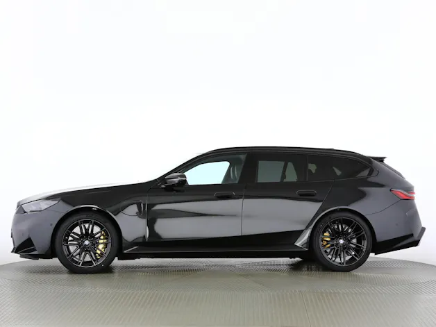 BMW M5 xDrive Touring