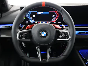 BMW M5 xDrive Touring