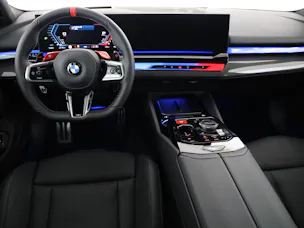 BMW M5 xDrive Touring