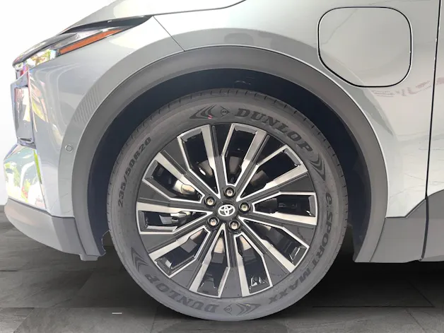 Toyota C-HR+ Premium AWD