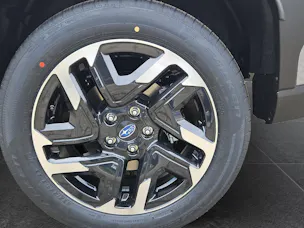 Subaru Forester Station 2.0i e-Boxer Swiss Plus