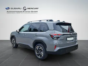 Subaru Forester Station 2.0i e-Boxer Swiss Plus