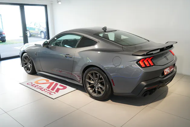 Ford Mustang Coupé 5.0 V8 Dark Horse