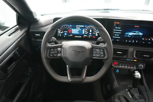 Ford Mustang Coupé 5.0 V8 Dark Horse