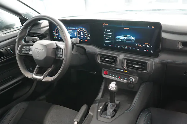 Ford Mustang Coupé 5.0 V8 Dark Horse