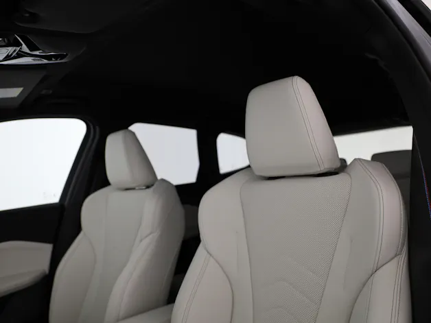 BMW X1 30e xDrive paddles