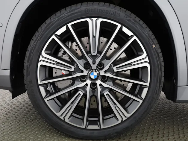 BMW X1 30e xDrive paddles