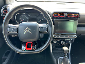 https://vehicle.imgix.net/4322352/e89dfa88-4581-4a22-b048-18ba2fa2d4b1.jpg