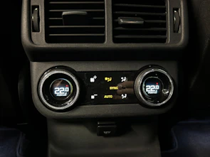 image du véhicule LAND ROVER Range Rover Velar 5.0 V8 SVA-Dynamic Edition