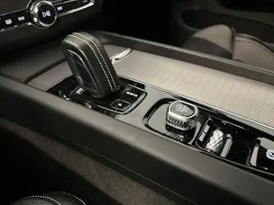 Volvo XC60 2.0 T8 TE R-Design eAWD