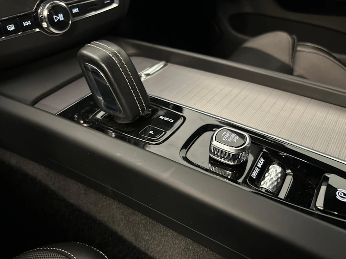 image du véhicule VOLVO XC60