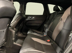 image du véhicule VOLVO XC60 2.0 T8 TE R-Design eAWD