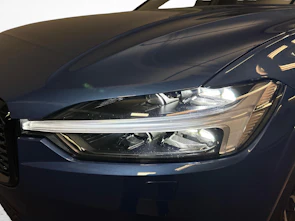 image du véhicule VOLVO XC60 2.0 T8 TE R-Design eAWD