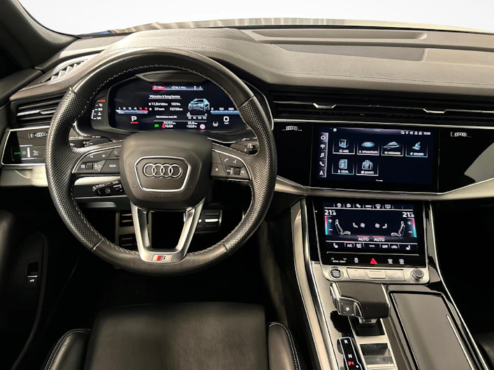 image du véhicule AUDI Q8