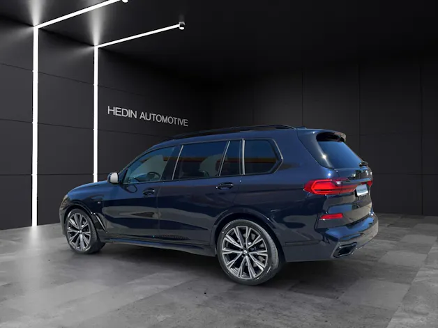 BMW X7 M50i