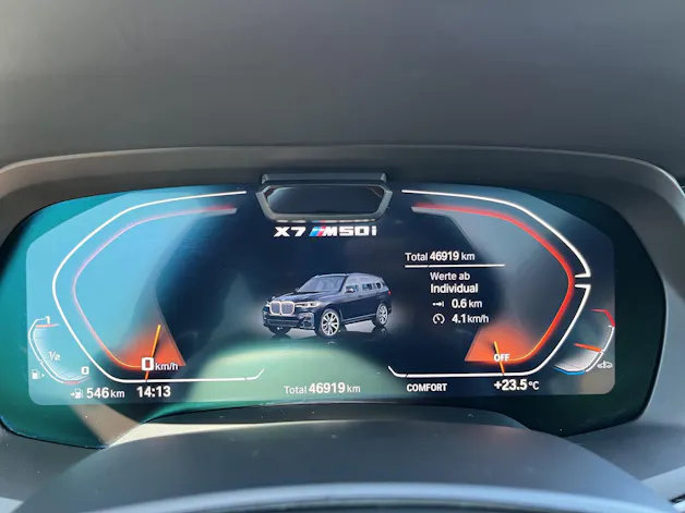 BMW X7 M50i