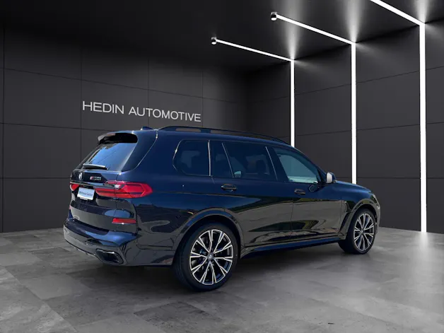 BMW X7 M50i