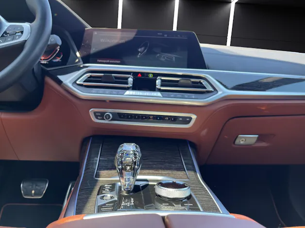 BMW X7 M50i