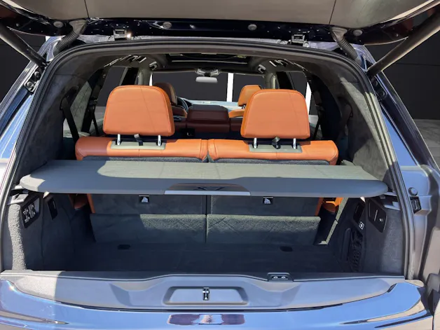 BMW X7 M50i