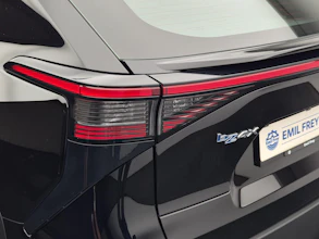 https://vehicle.imgix.net/4322429/0f464886-7408-4c4b-a8ae-5a28b7150f44.jpg