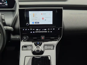 https://vehicle.imgix.net/4322429/e5528b13-aa92-46a0-8b6f-983ce62261d9.jpg