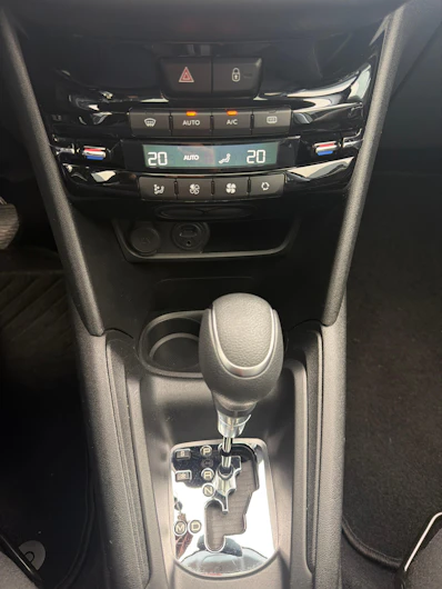 Fahrzeugbild PEUGEOT 208