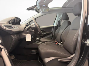 https://vehicle.imgix.net/4322442/dfc94dce-12cf-429e-84b5-1d2da76438cd.jpg