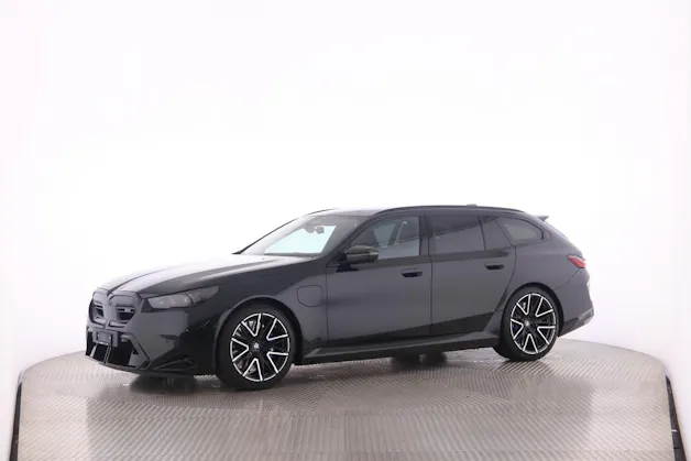 BMW M5 xDrive Touring